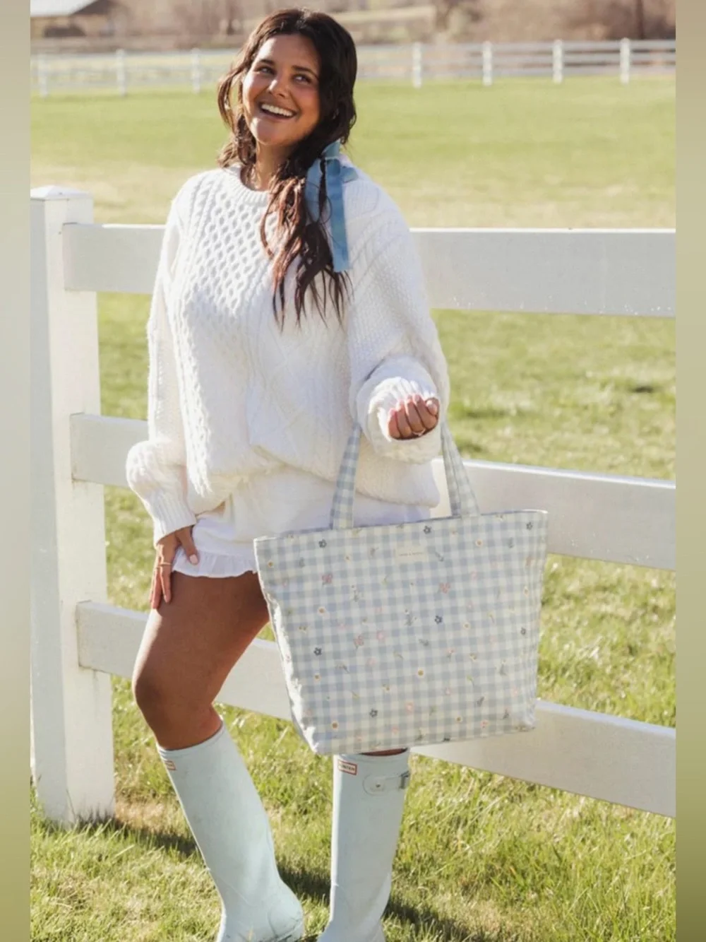 Poppy & Peonies Blue Gingham Tote - Picture 5 of 6